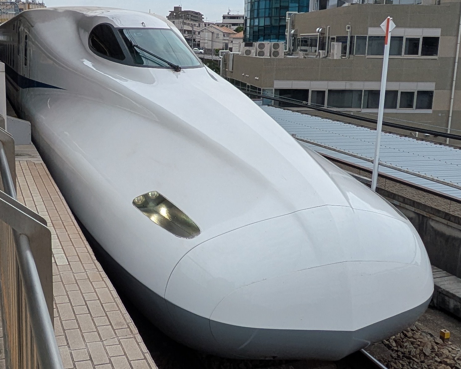 N700-F15.jpg