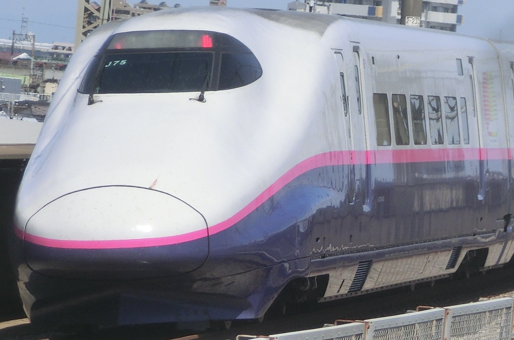 E2-J75.jpg