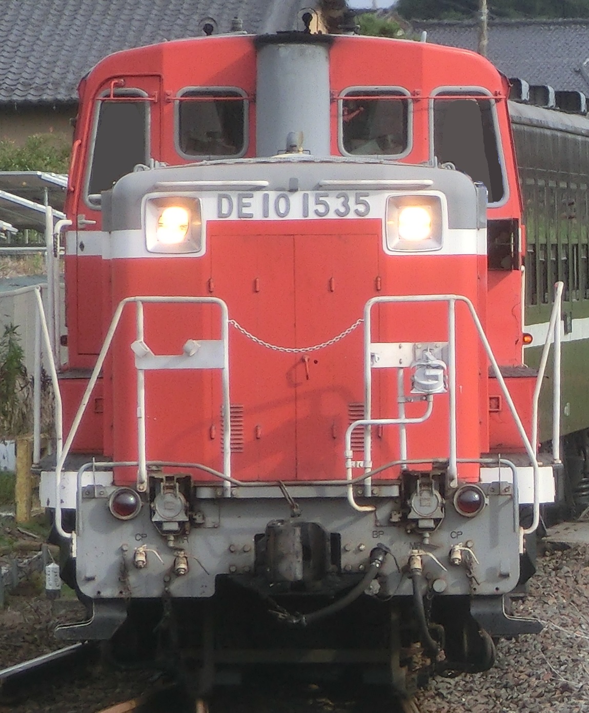DE10-1535.jpg
