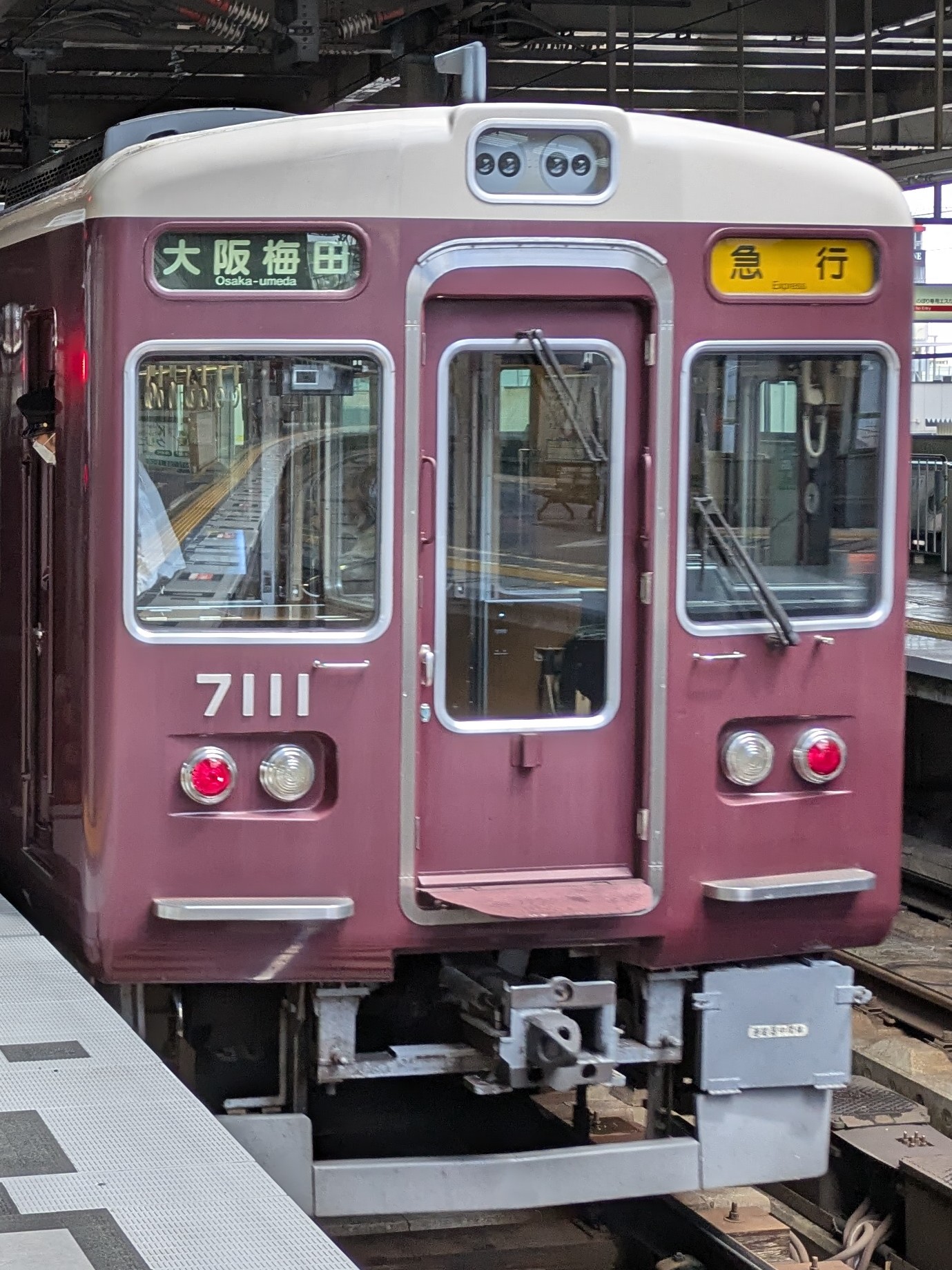 Hk7011.jpg