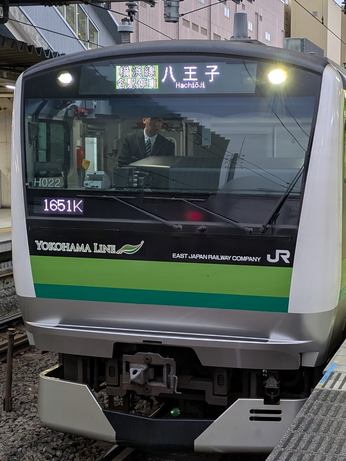 E233-H022.jpg