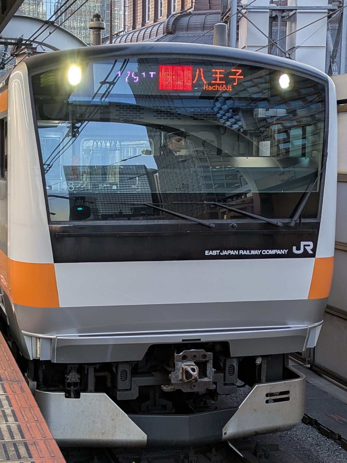 E233-H48.jpg