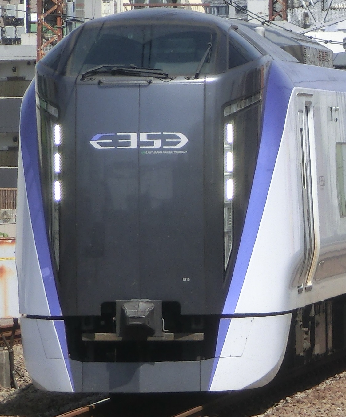 E353-S115.jpg