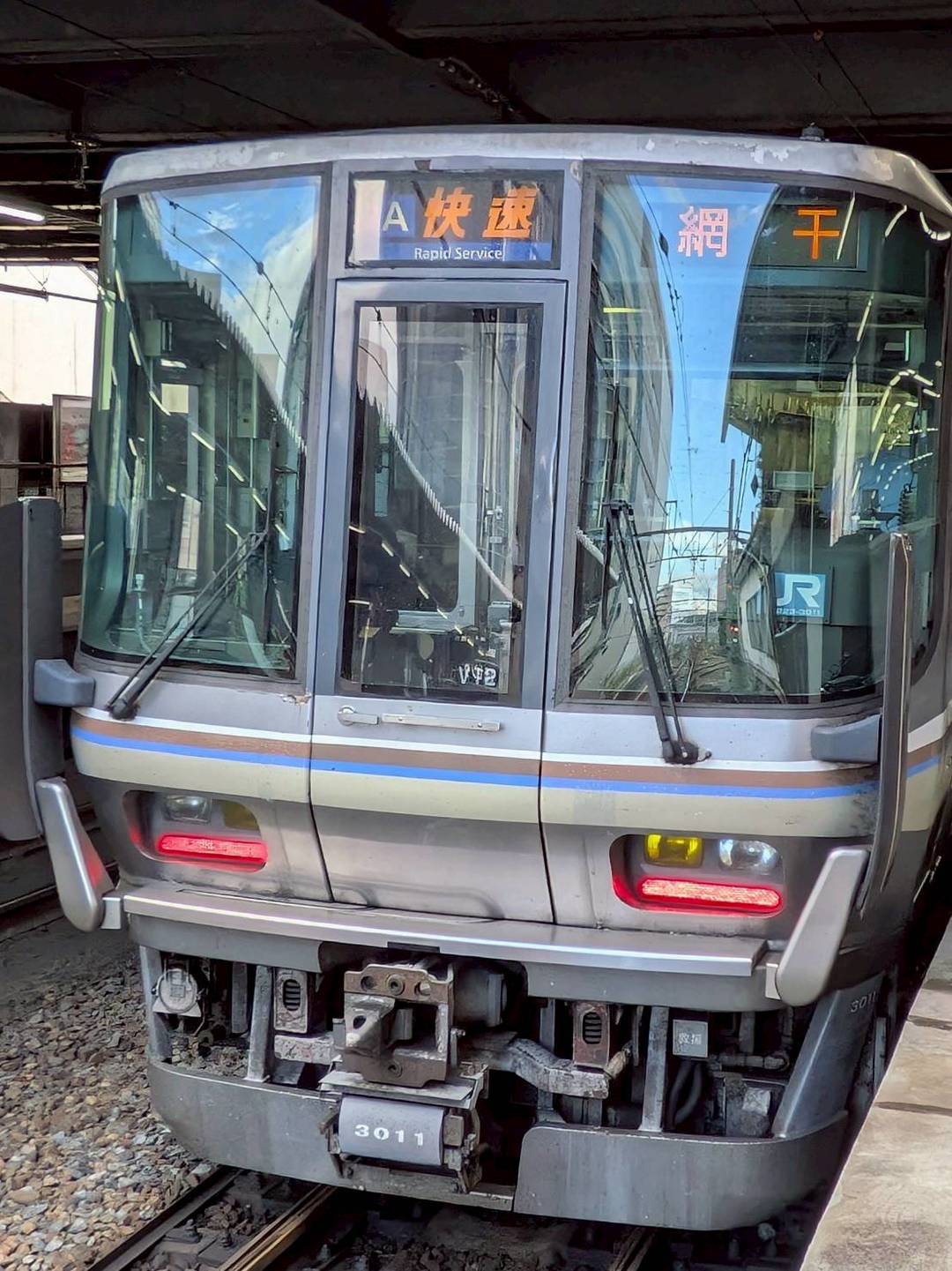 223-V12.jpg
