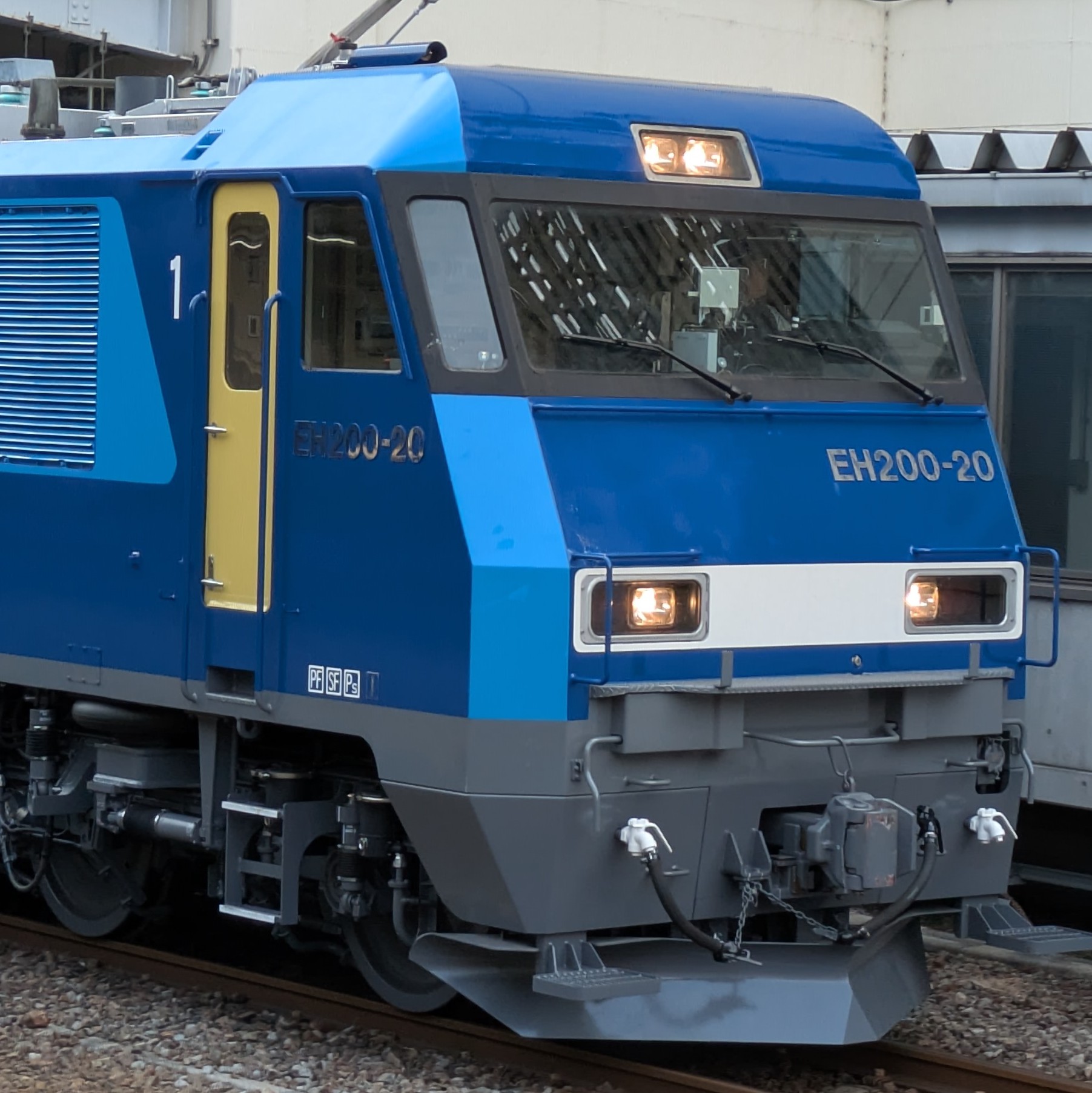 EH200-20.jpg