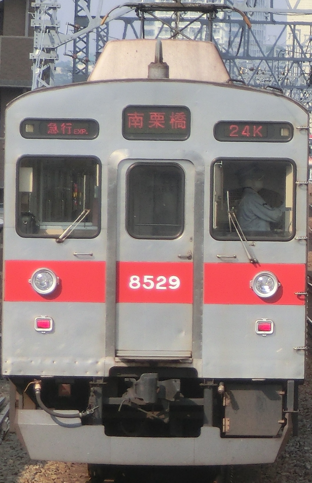 Tk-8629-2.jpg