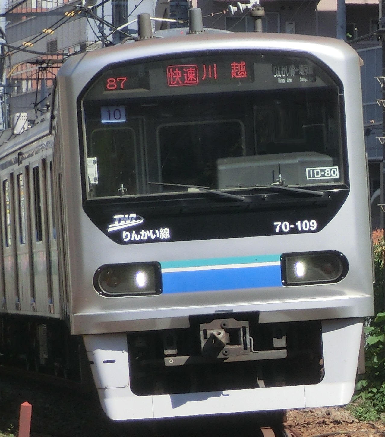 TWR 70102.jpg