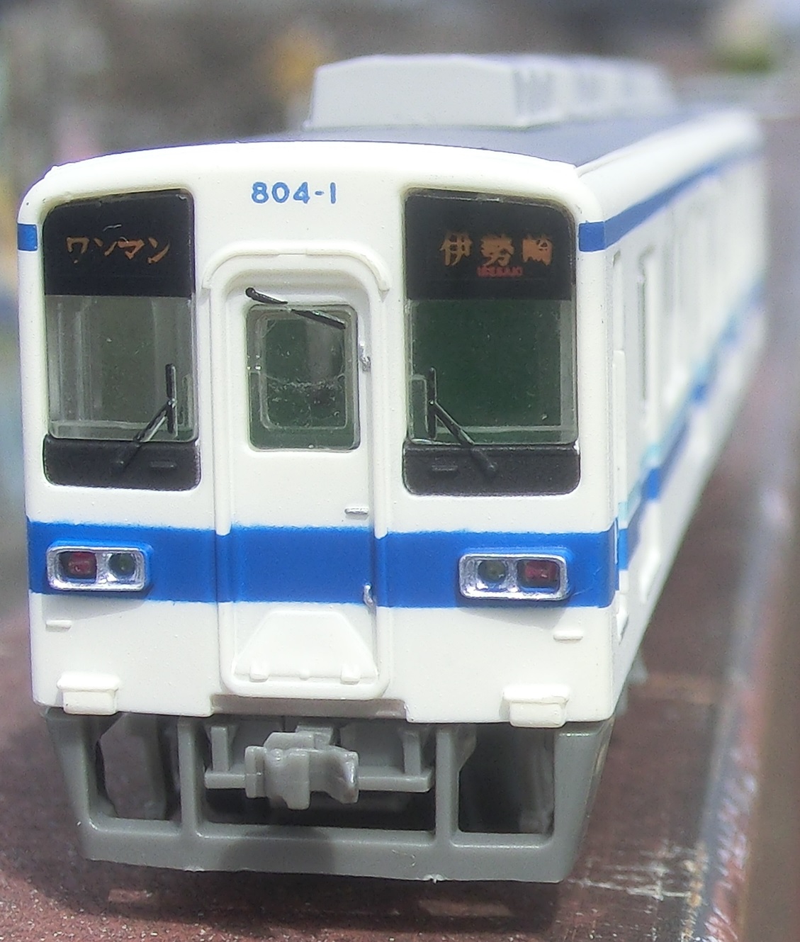 Model-tb804.jpg