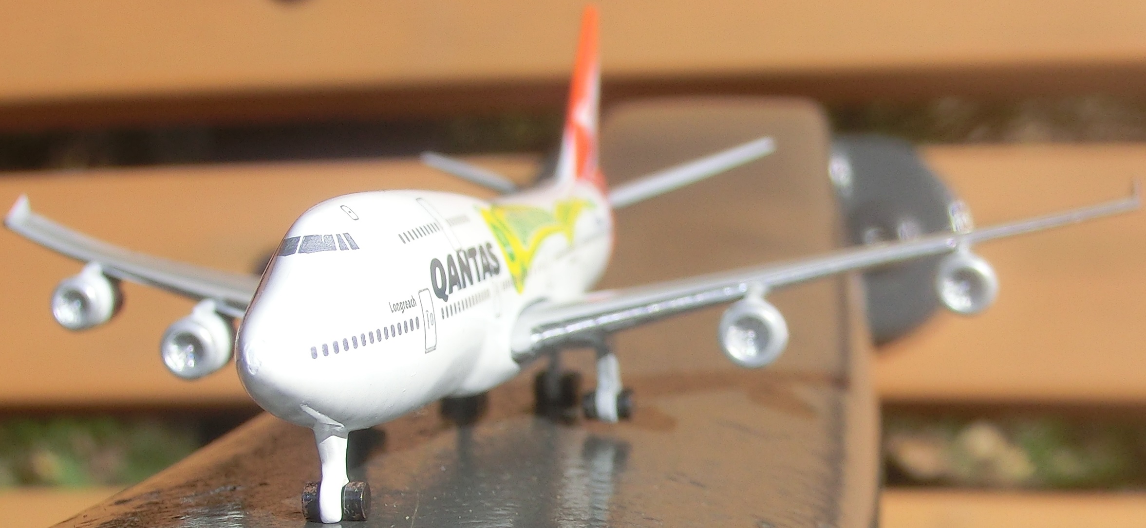 PlaneModel-B747QF.jpg