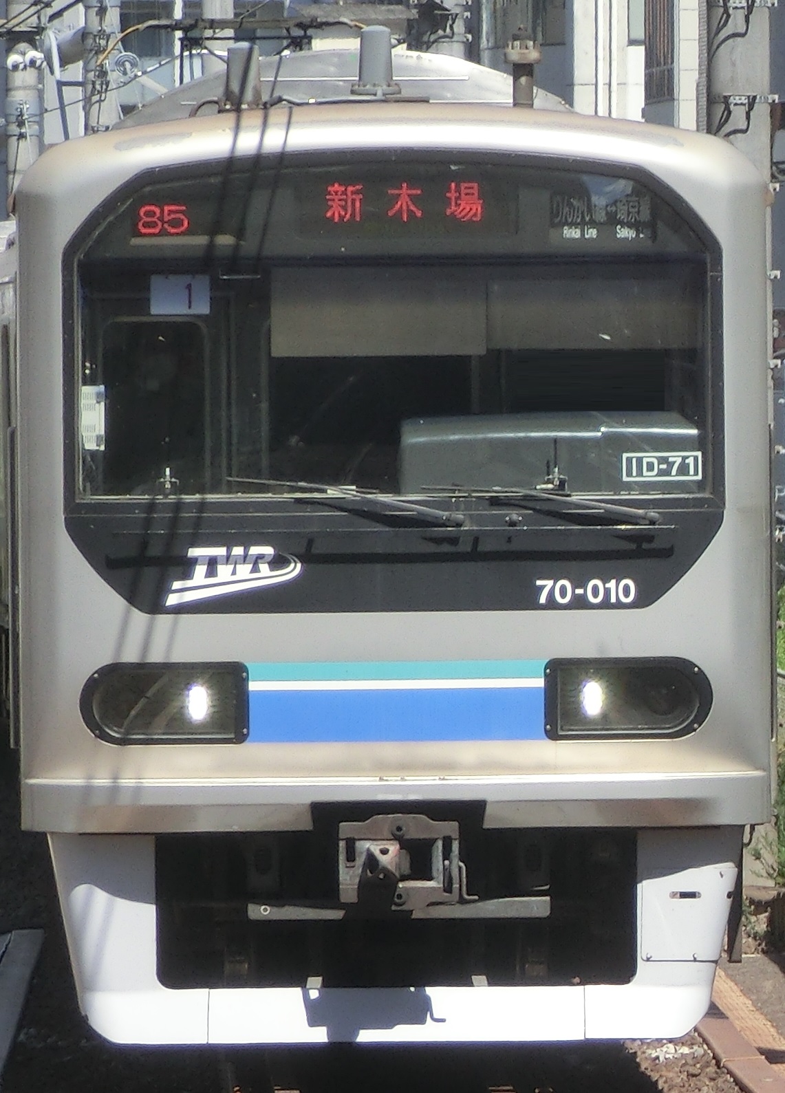 TWR 70016.jpg