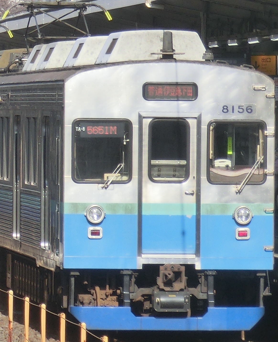 Iz8000TA6-2.jpg
