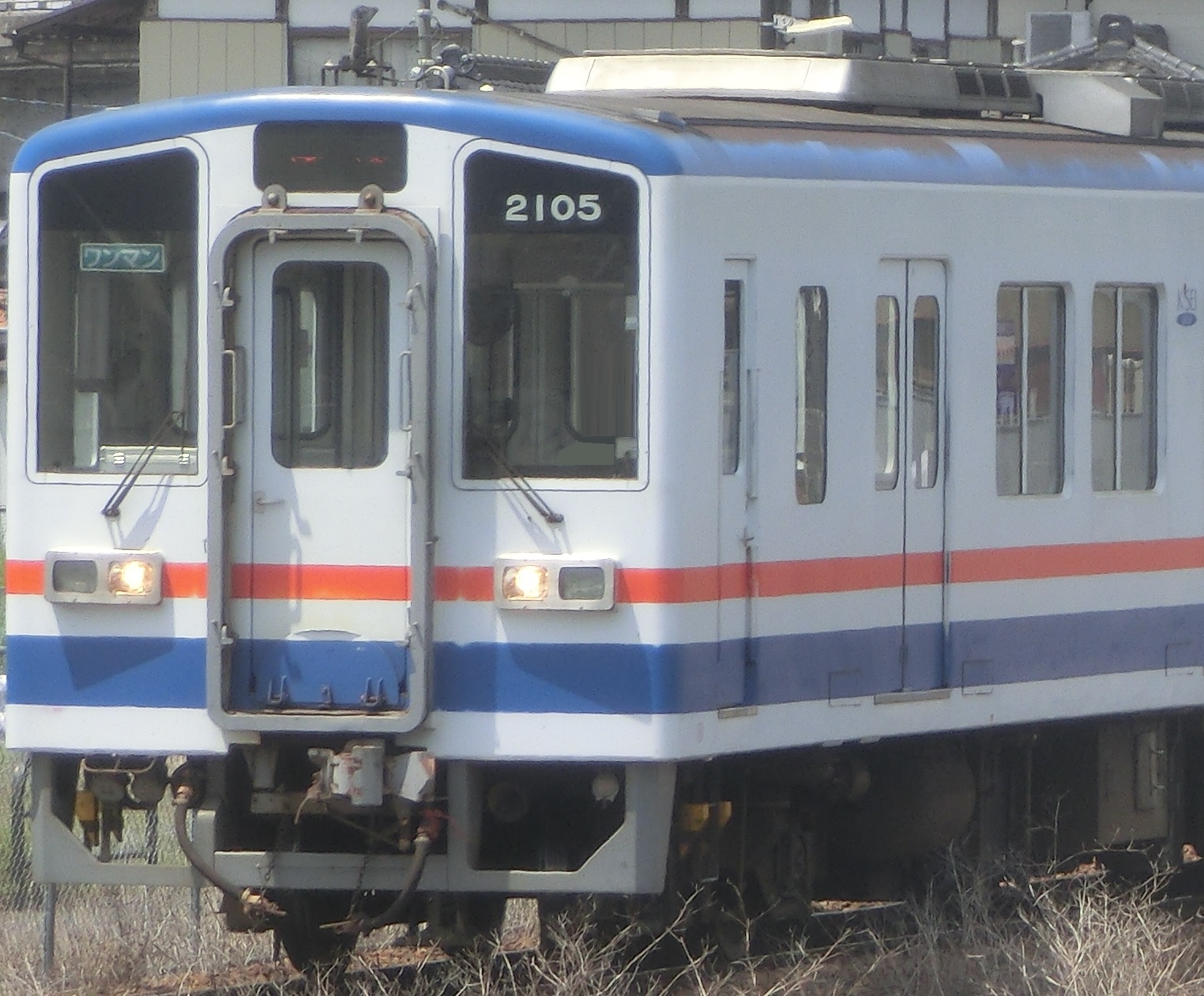 Knto2105-2.jpg