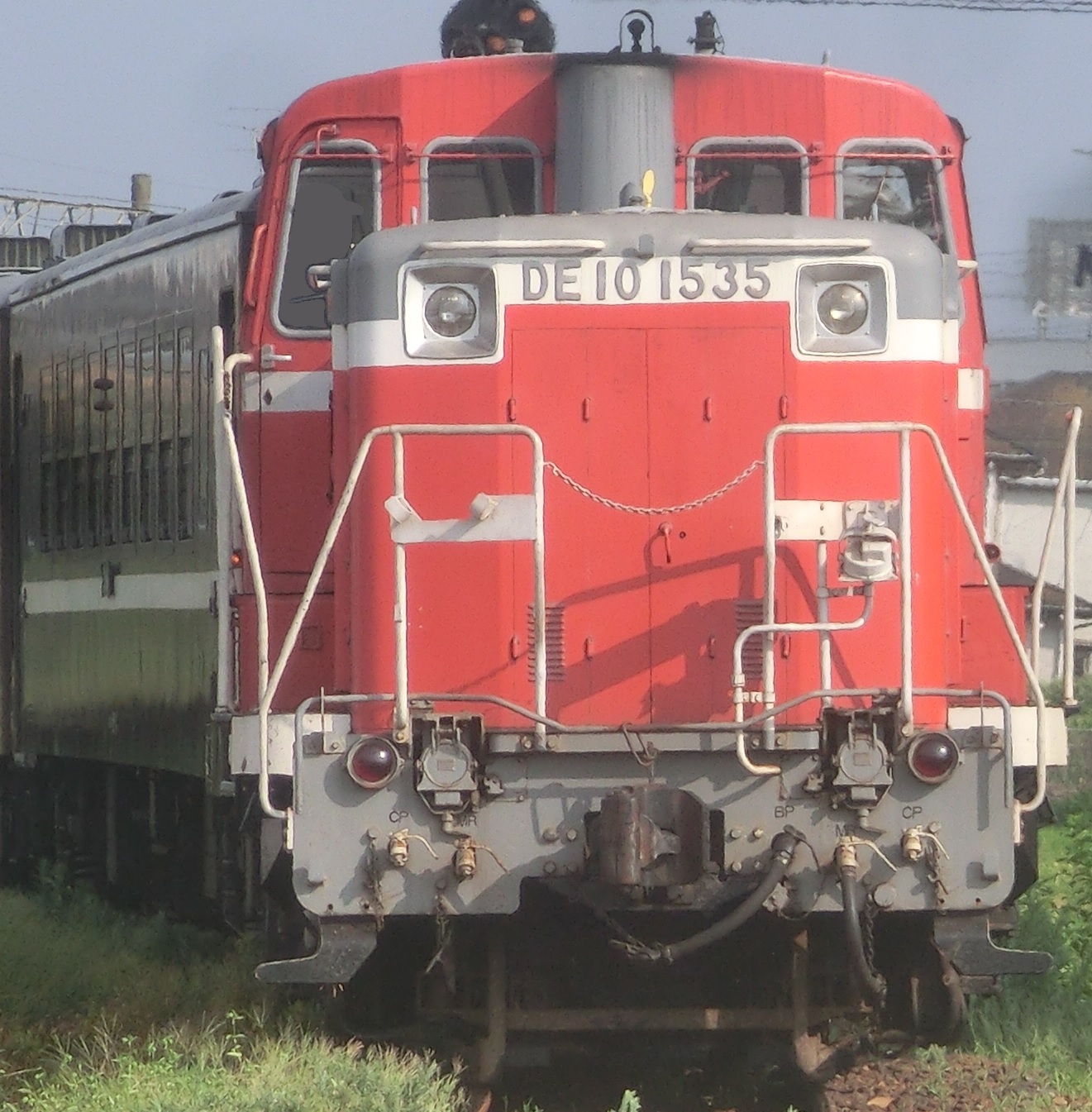 DE10-1535-4.jpg