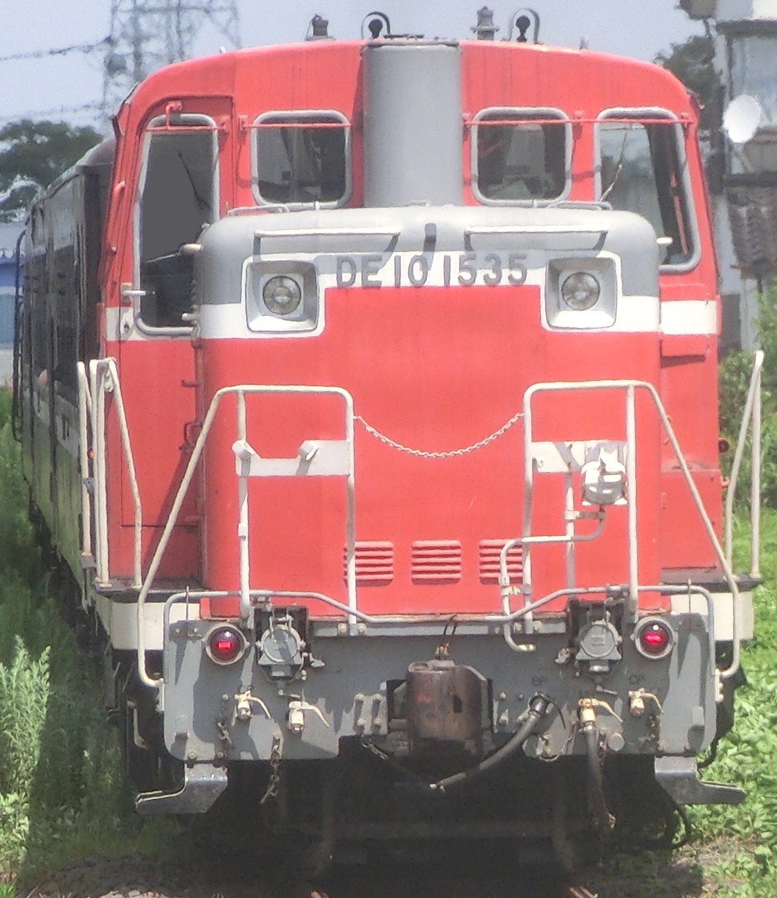 DE10-1535-7.jpg