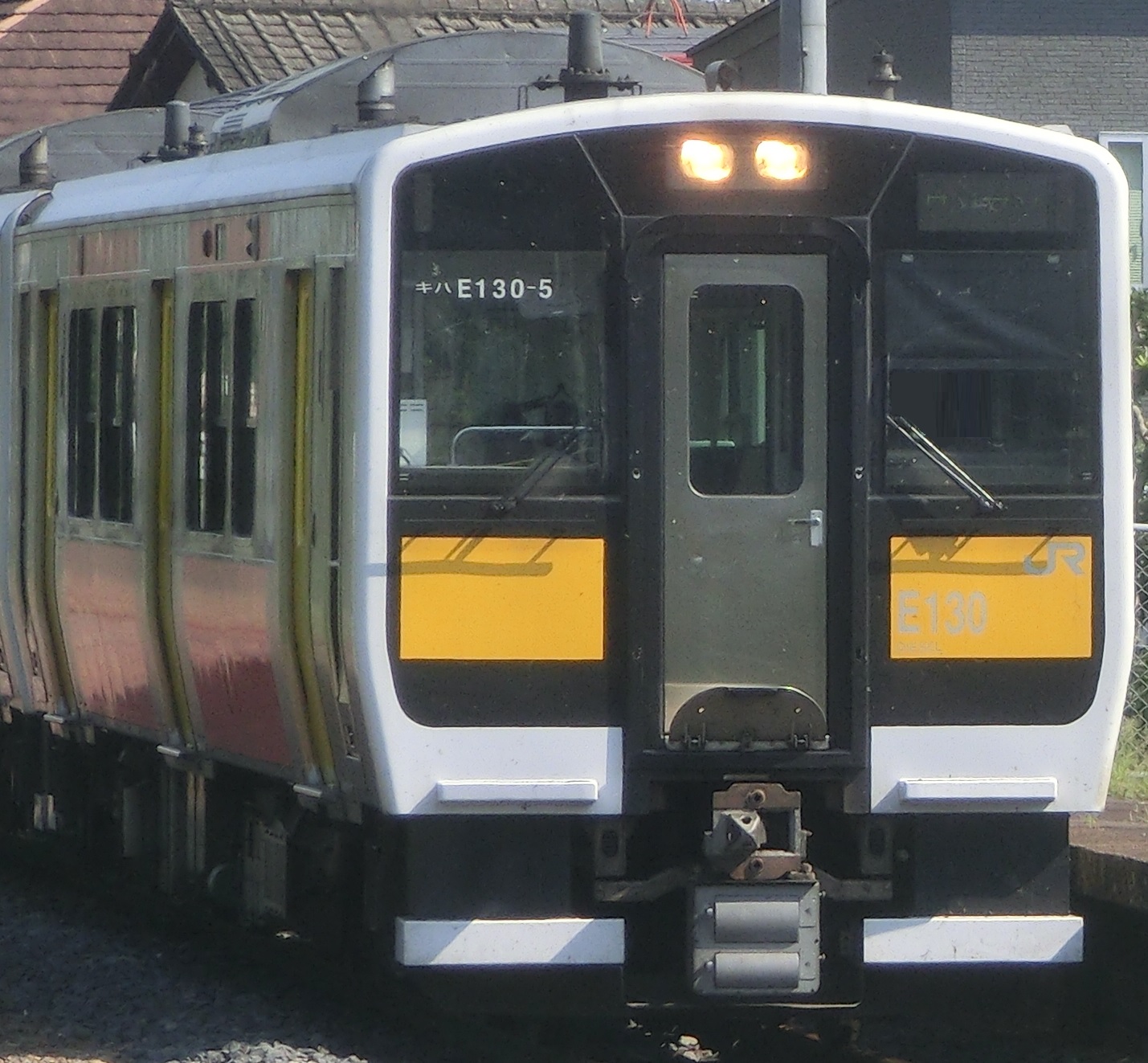 KihaE1305-2.jpg