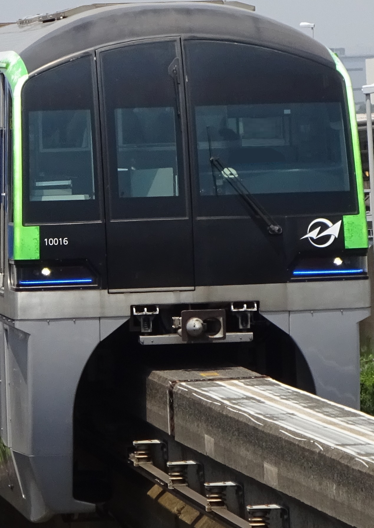 TMR10011-5.jpg