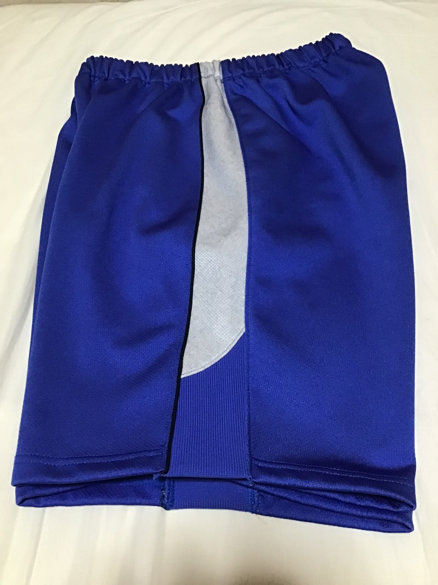 福井県越前町立宮崎小学校の体操服の半ズボン.jpg