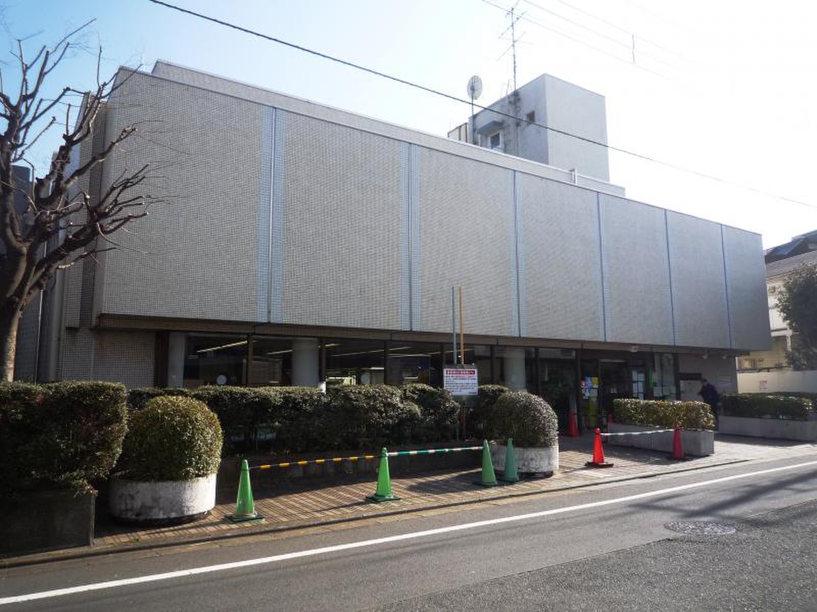 練馬区立平和台図書館.jpg