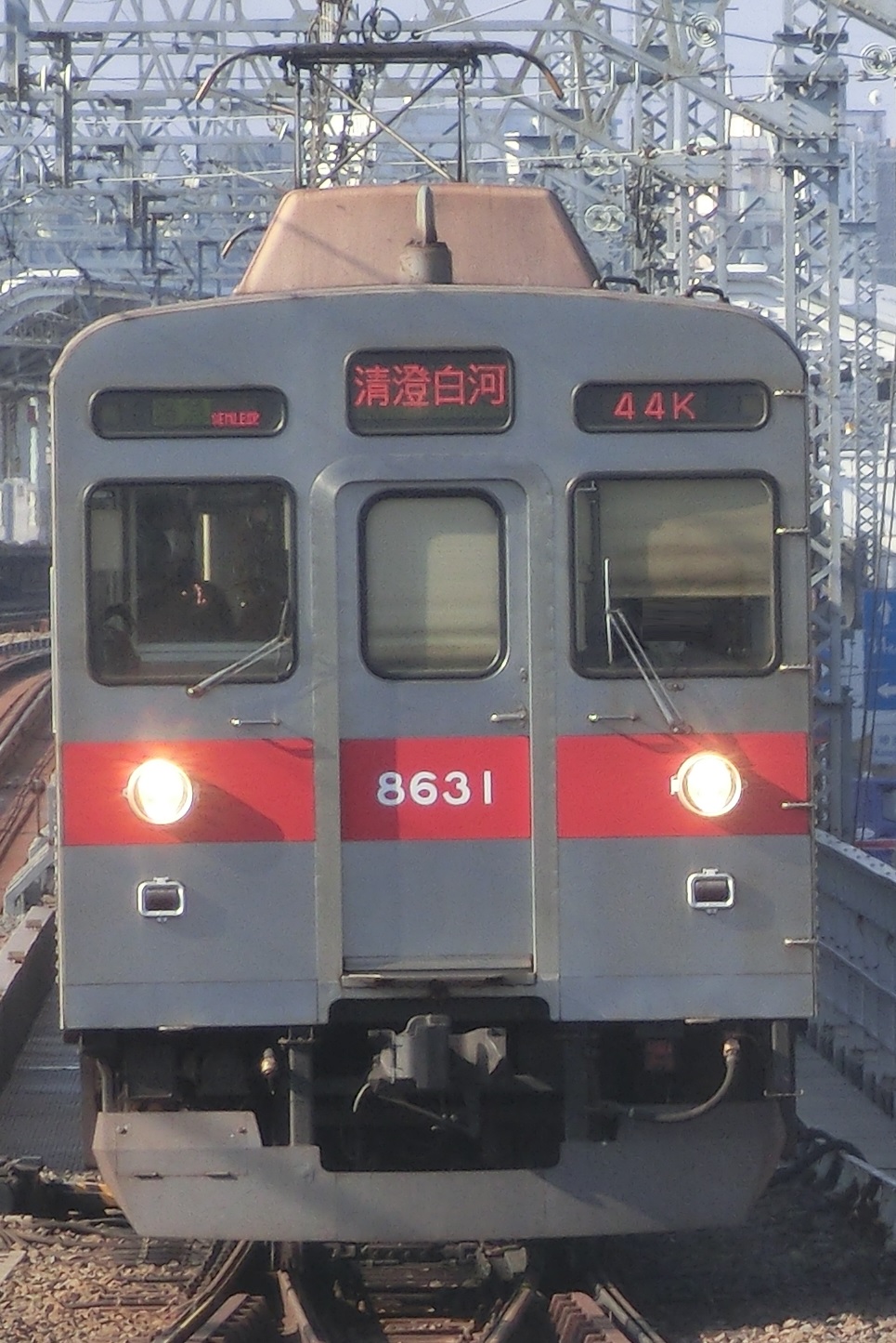 Tk-8631-32.jpg