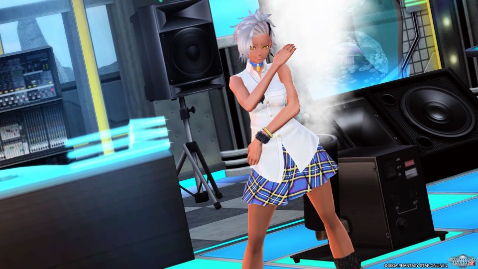 ハイカラな服にハイカラなダンス[[。>http://mmoloda.com/pso2/image.php?id=125650]]